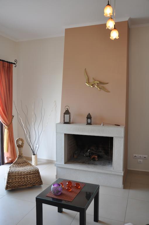 Porfyra'S Island Apartment Makry Gialos  Exterior photo